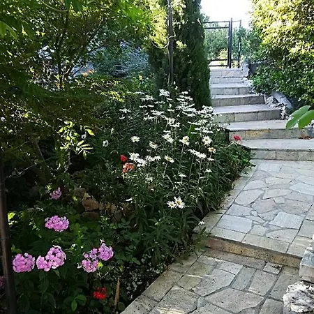 15292a Apartment